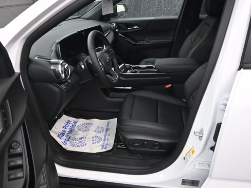 New 2026 Chevrolet Equinox LT FWD image 10