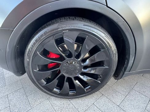 Used 2022 Tesla Model Y Performance AWD/4WD image 54