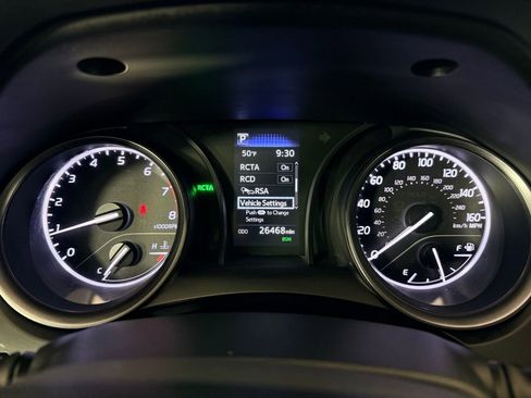 Used 2024 Toyota Camry SE image 13