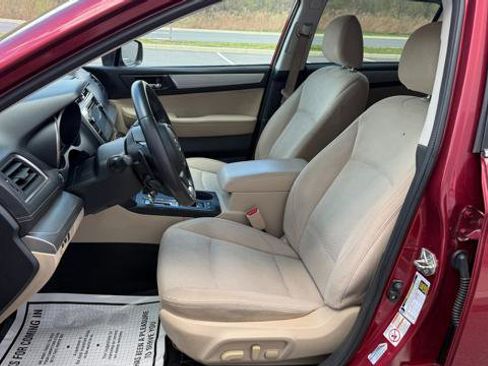 Used 2018 Subaru Outback 2.5i Premium image 9