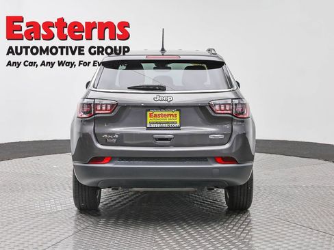 Used 2024 Jeep Compass Latitude AWD/4WD image 6