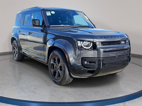 New 2026 Land Rover Defender 110 X-Dynamic SE image 3