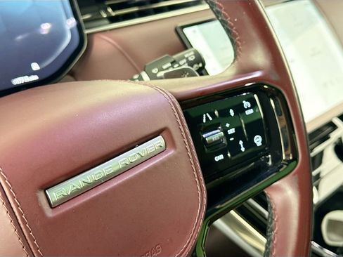 Used 2023 Land Rover Range Rover Sport SE Dynamic image 19