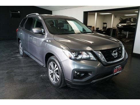 Used 2020 Nissan Pathfinder SL FWD image 9