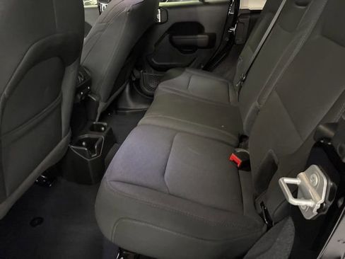 Used 2022 Jeep Wrangler Unlimited Sport AWD/4WD image 18