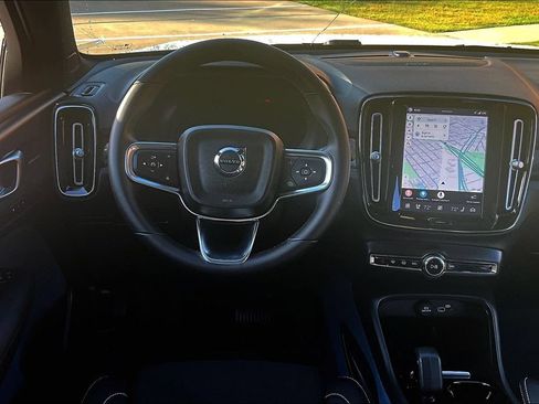Certified 2023 Volvo C40 P8 Recharge Ultimate AWD/4WD image 7