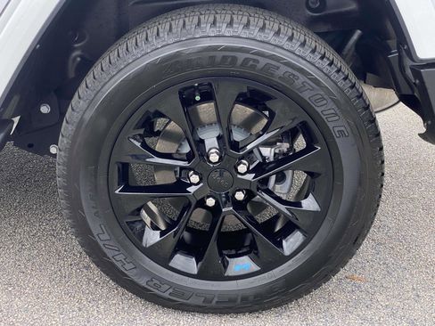 Certified 2023 Jeep Wrangler Sahara w/ Cold Weather Group image 13