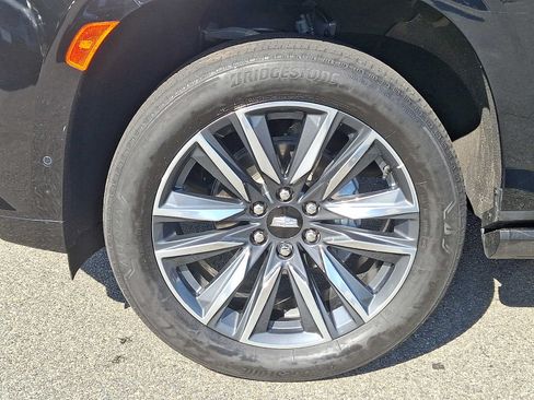 Certified 2023 Cadillac Escalade Sport Platinum AWD/4WD image 10