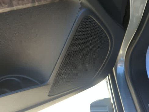 Certified 2022 GMC Canyon Denali image 22