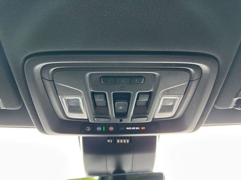 Used 2024 GMC Sierra 2500 AT4 w/ AT4 Premium Plus Package AWD/4WD image 8