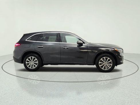 Certified 2026 Mercedes-Benz GLC 300 image 4