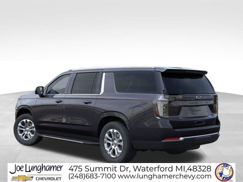 New 2026 Chevrolet Suburban LT w/ Comfort Package image 3