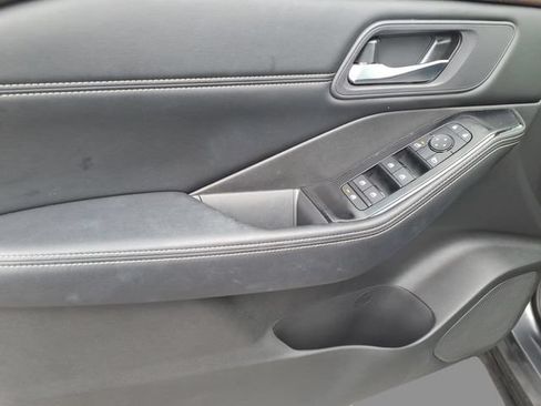 Certified 2023 Nissan Rogue SV w/ SV Premium B Package AWD/4WD image 13