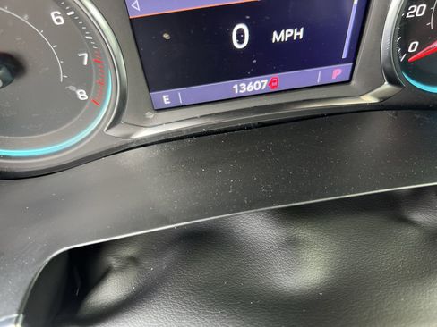 Used 2023 Chevrolet Traverse LT image 22