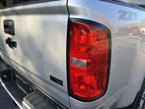 Used 2019 Chevrolet Colorado Z71 image 60