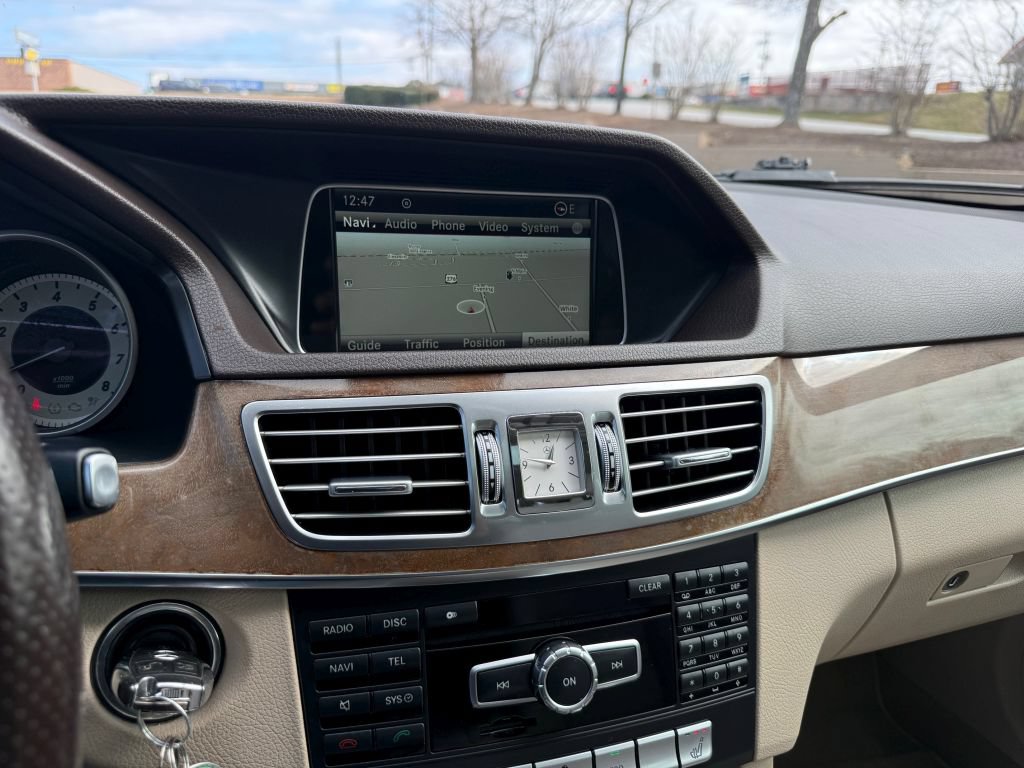Used 2014 Mercedes-Benz E 350 Sedan image 38