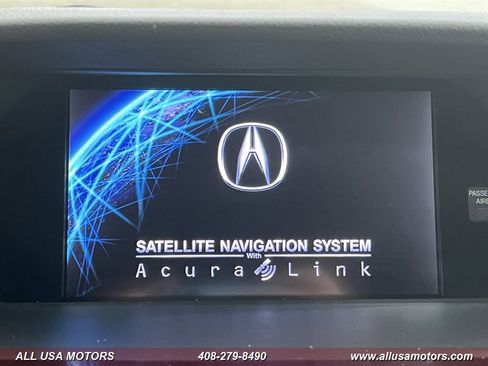 Used 2013 Acura ILX w/ Technology Package FWD image 29