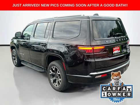 Used 2024 Jeep Wagoneer Series III AWD/4WD image 8