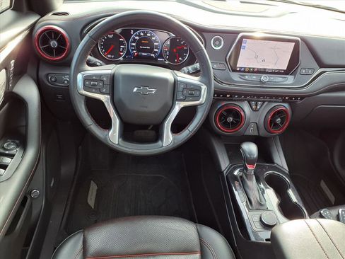 Used 2022 Chevrolet Blazer RS w/ Enhanced Convenience Package image 2