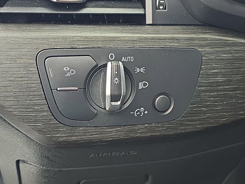 Used 2021 Audi A4 2.0T Premium Plus w/ Premium Plus Package image 25