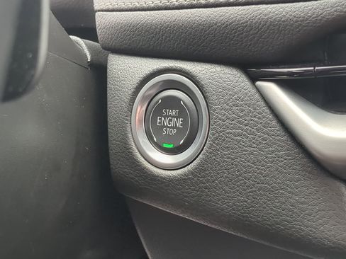 Certified 2024 Cadillac XT4 Premium Luxury image 16