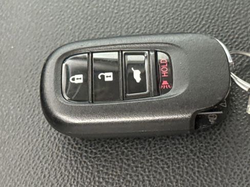 Used 2025 Honda CR-V LX image 28