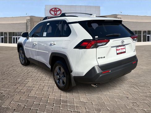 New 2025 Toyota RAV4 LE image 4