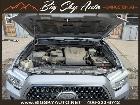 Used 2019 Toyota Tacoma TRD Off-Road w/ Technology Package image 10