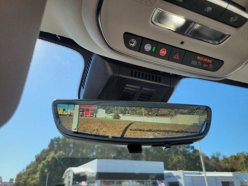 New 2026 GMC Terrain Denali w/ LPO, Floor Liner Package image 24