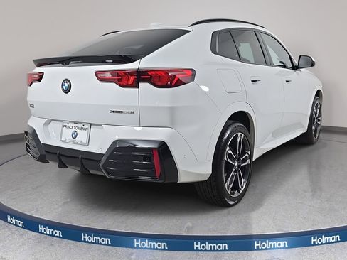 Used 2025 BMW X2 xDrive28i w/ Technology Package image 6