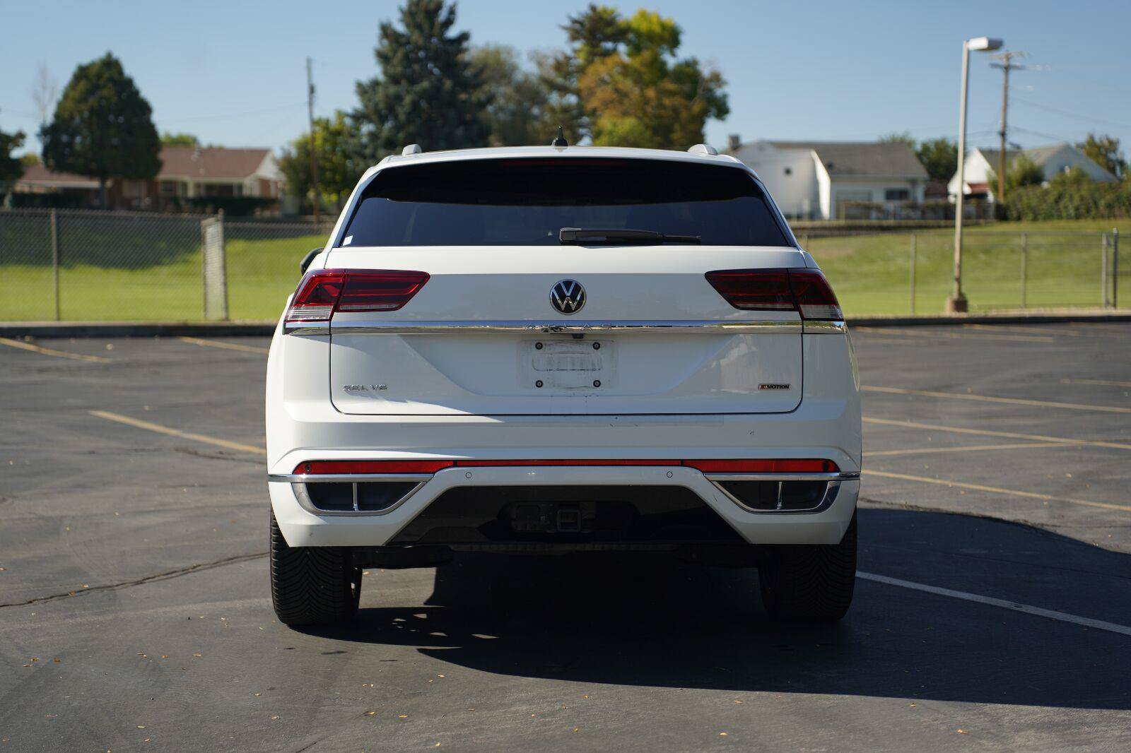 Used 2021 Volkswagen Atlas Cross Sport SEL R-Line AWD/4WD image 4