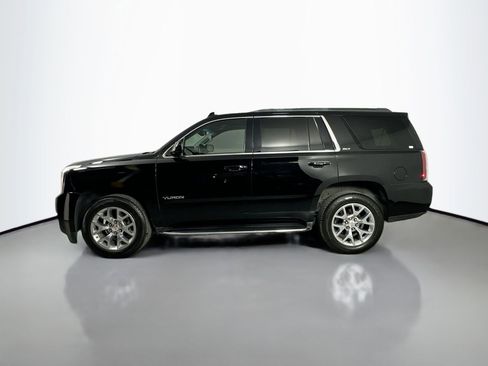 Used 2017 GMC Yukon SLT w/ Open Road Package image 9