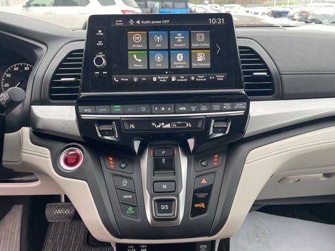 Certified 2025 Honda Odyssey EX-L image 10