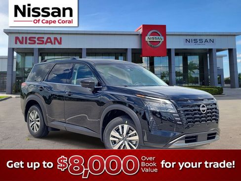 New 2026 Nissan Pathfinder SL w/ Cargo Package FWD image 1