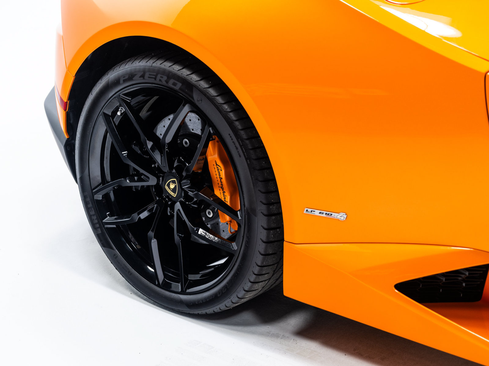 Used 2016 Lamborghini Huracan LP 610-4 AWD/4WD image 22