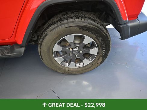 Used 2018 Jeep Wrangler Unlimited Sahara w/ Dual Top Group image 21