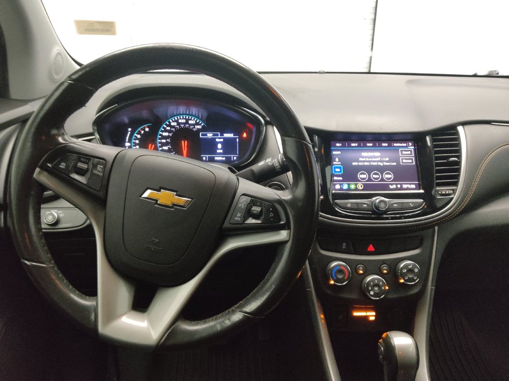 Used 2020 Chevrolet Trax LT w/ LT Convenience Package FWD image 22