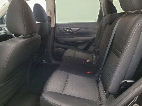 Used 2018 Nissan Rogue SV AWD/4WD image 18