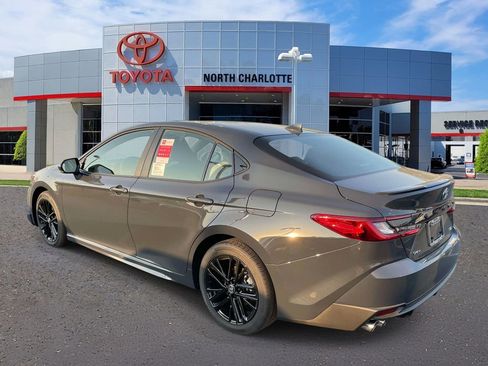 New 2026 Toyota Camry SE image 8