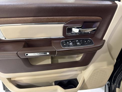 Used 2017 RAM 1500 Laramie w/ Convenience Group image 15