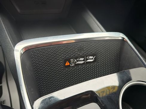 Used 2026 Chevrolet Equinox LT w/ Convenience Package II image 33