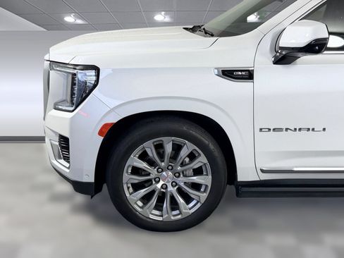 Used 2024 GMC Yukon Denali w/ Denali Reserve Package AWD/4WD image 24