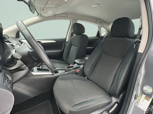 Used 2019 Nissan Sentra S FWD image 13