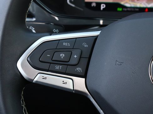 Used 2023 Volkswagen Taos SEL image 13