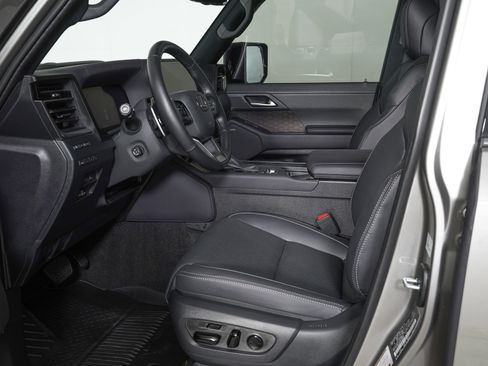 Used 2026 Lexus GX 550 w/ Accessory Package (2T) image 16