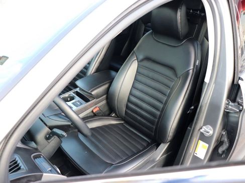 Used 2024 Ford Edge SEL AWD/4WD image 11