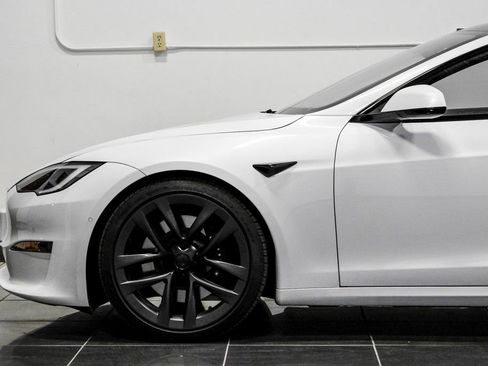 Used 2023 Tesla Model S AWD/4WD image 18