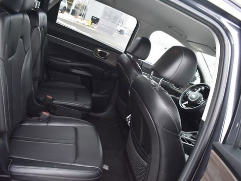 Used 2021 Kia Sorento EX image 13