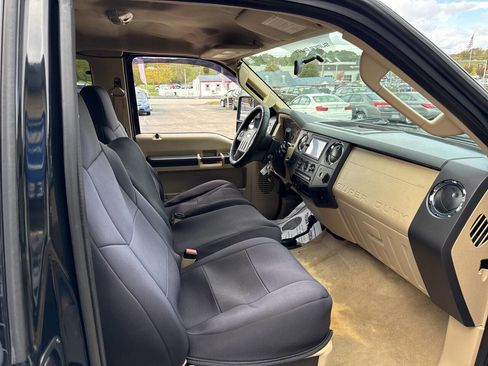 Used 2009 Ford F250 XLT image 9