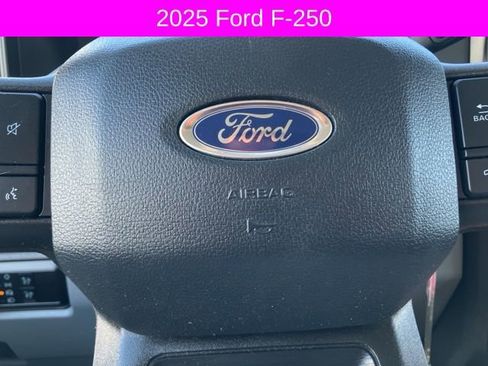 Used 2025 Ford F250 XLT image 31